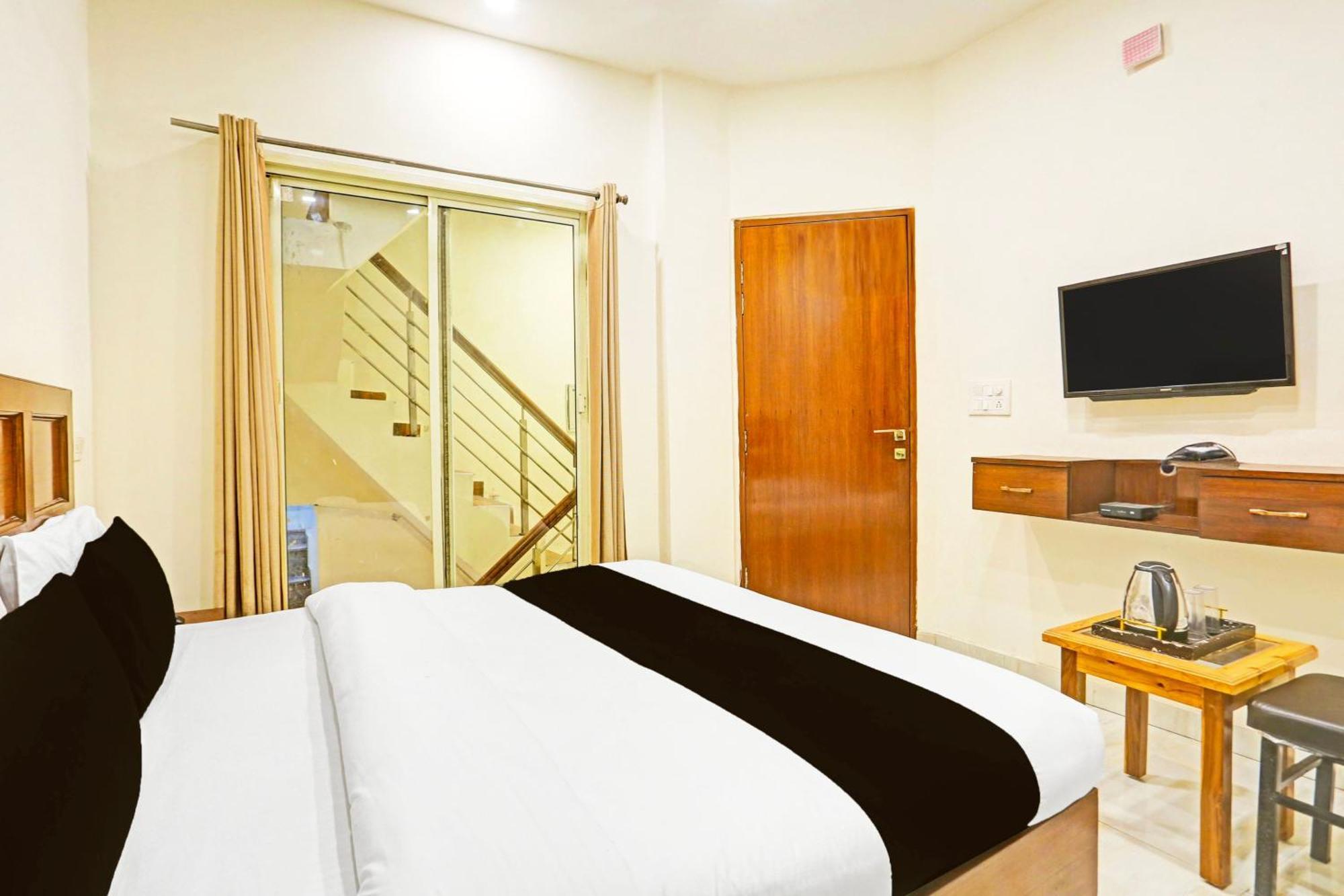 Super Hotel O Sector 45 Formerly Manyavar Chandīgarh Extérieur photo