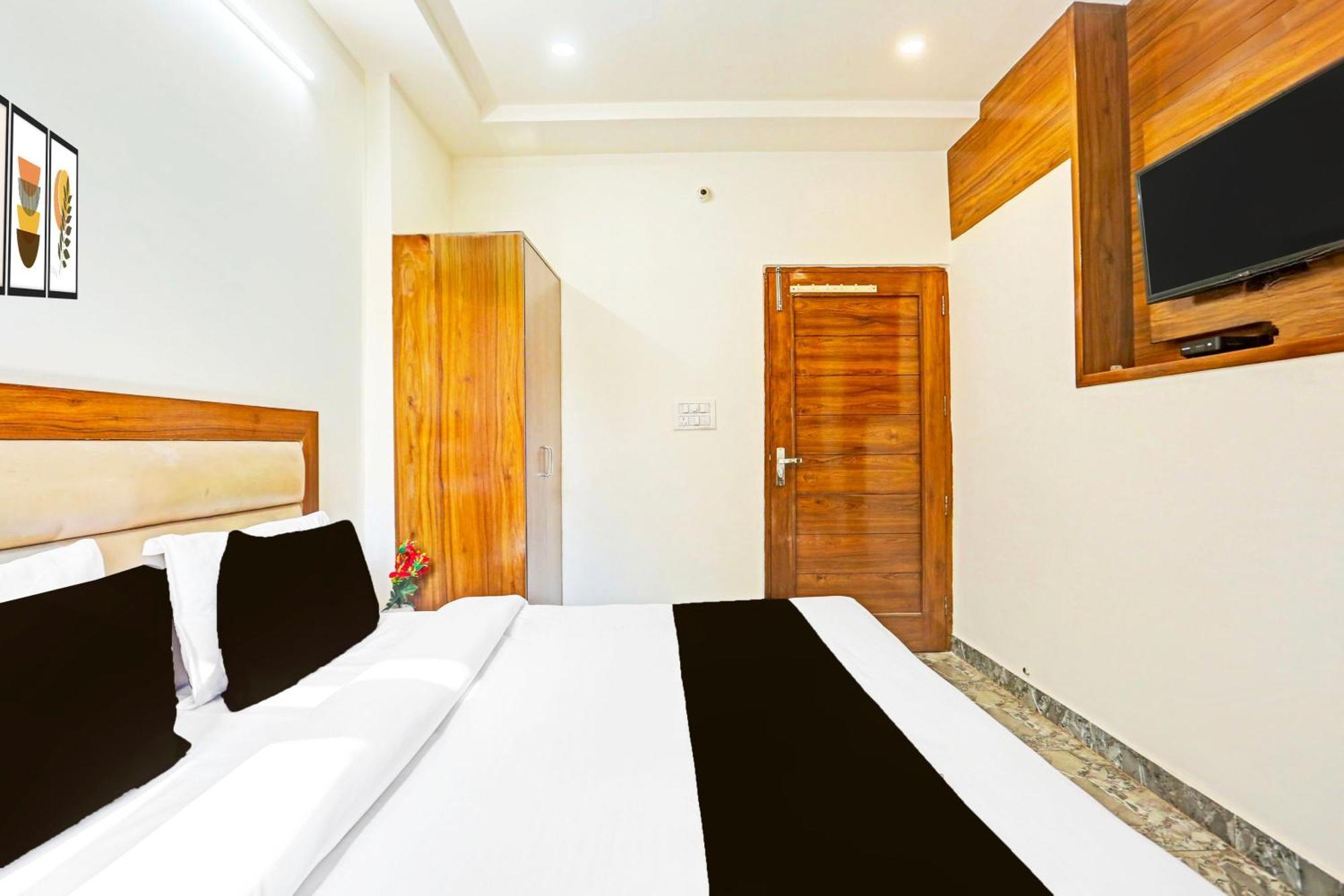 Super Hotel O Sector 45 Formerly Manyavar Chandīgarh Extérieur photo